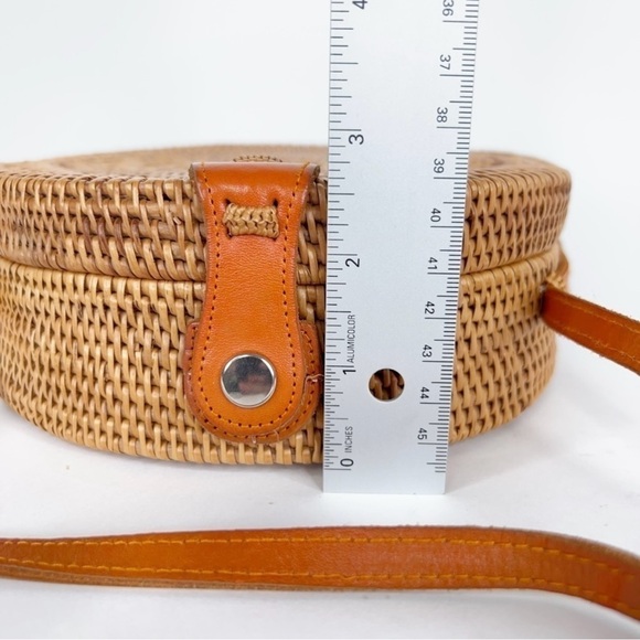 Faithfull the Brand Circle Rattan Crossbody Bag Circle Woven Lined Purse - Picture 9 of 10